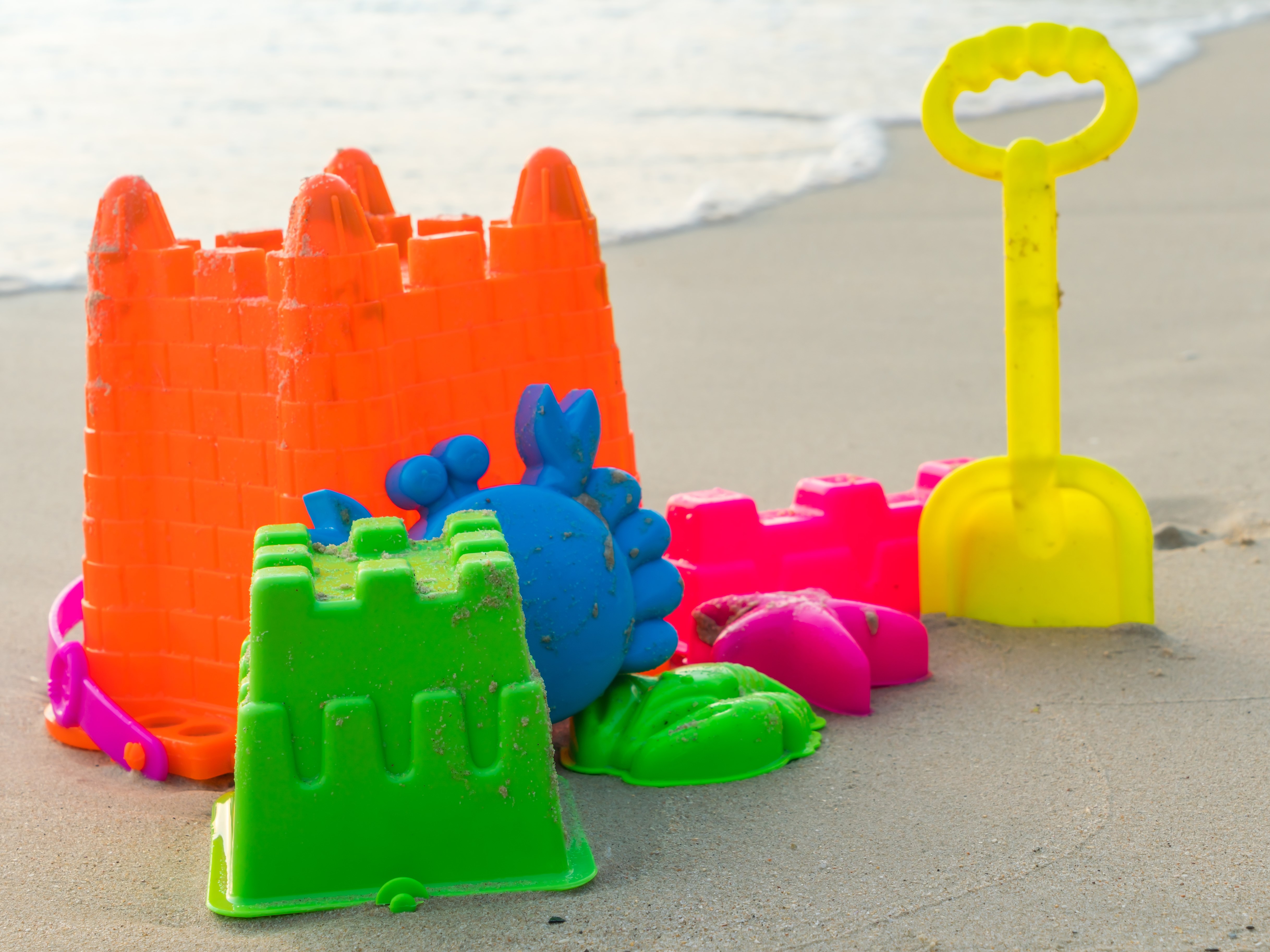 How to Use Fluorescent Pigments in Color Masterbatch for Bright Plastic Colors | Wanlong